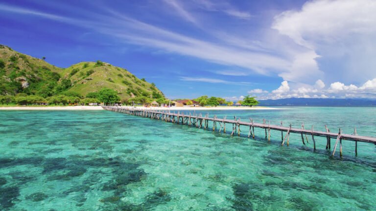 komodo - kenawa - island