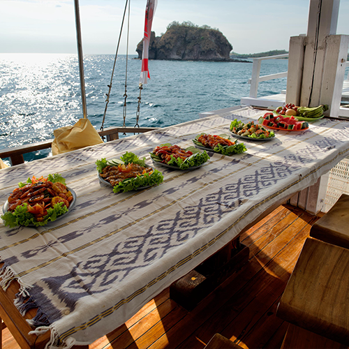 Shenron liveaboard top view