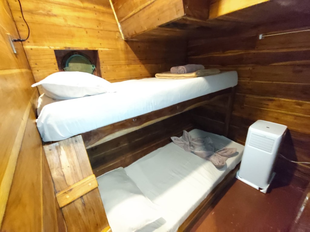 Two individual bunk berths in Shenron's shared dorm cabin