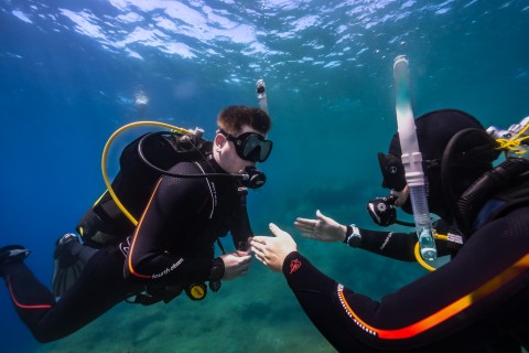 PADI Divemaster candidate training in Komodo